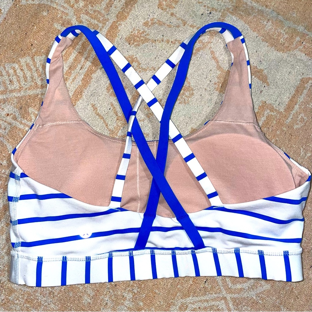 LULULEMON ATHLETICA BLUE AND WHITE STRIPED / STRAPPY BACK ENERGY SPORTS BRA ! 🥍